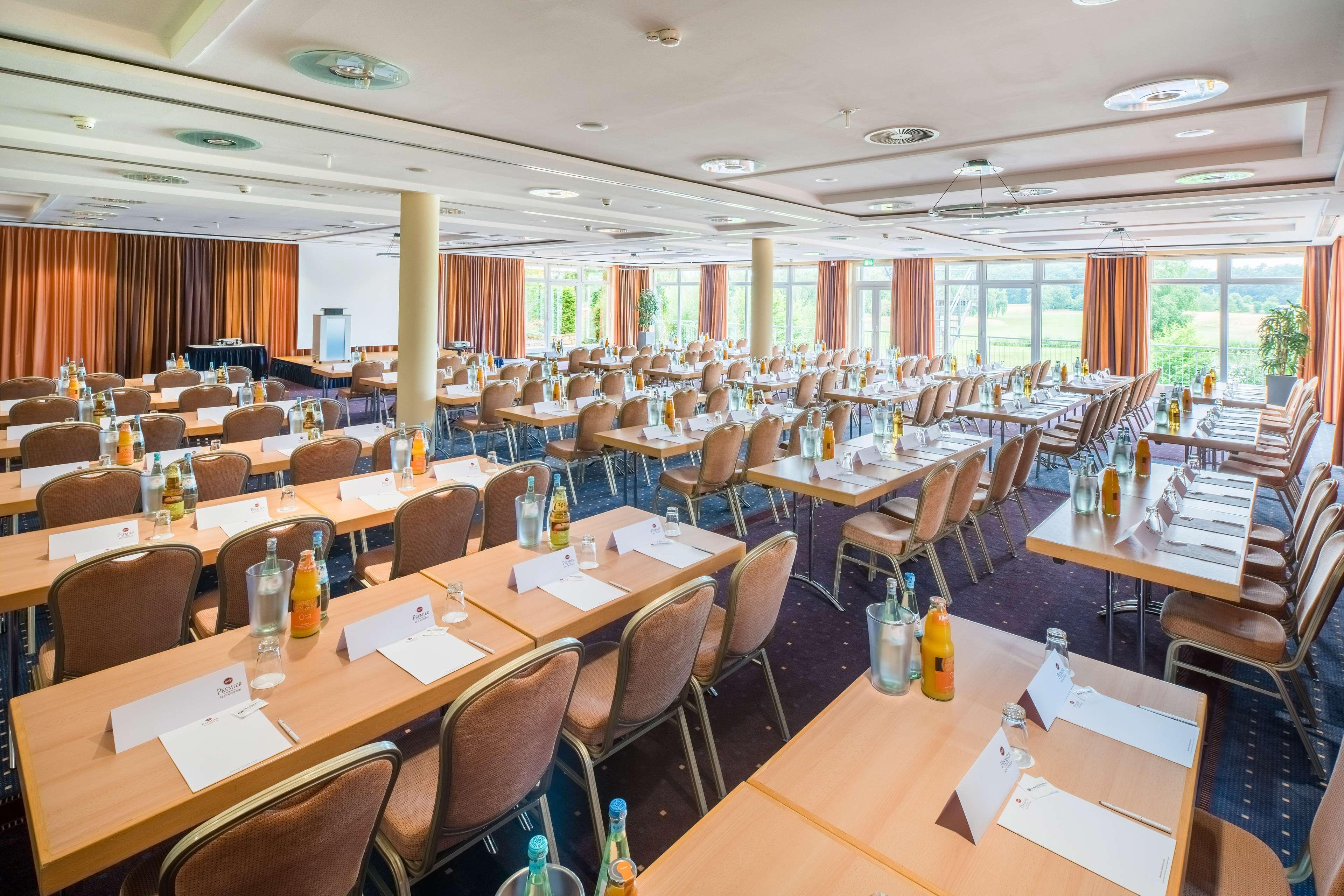 Best Western Premier Castanea Resort Hotel Adendorf Bagian luar foto