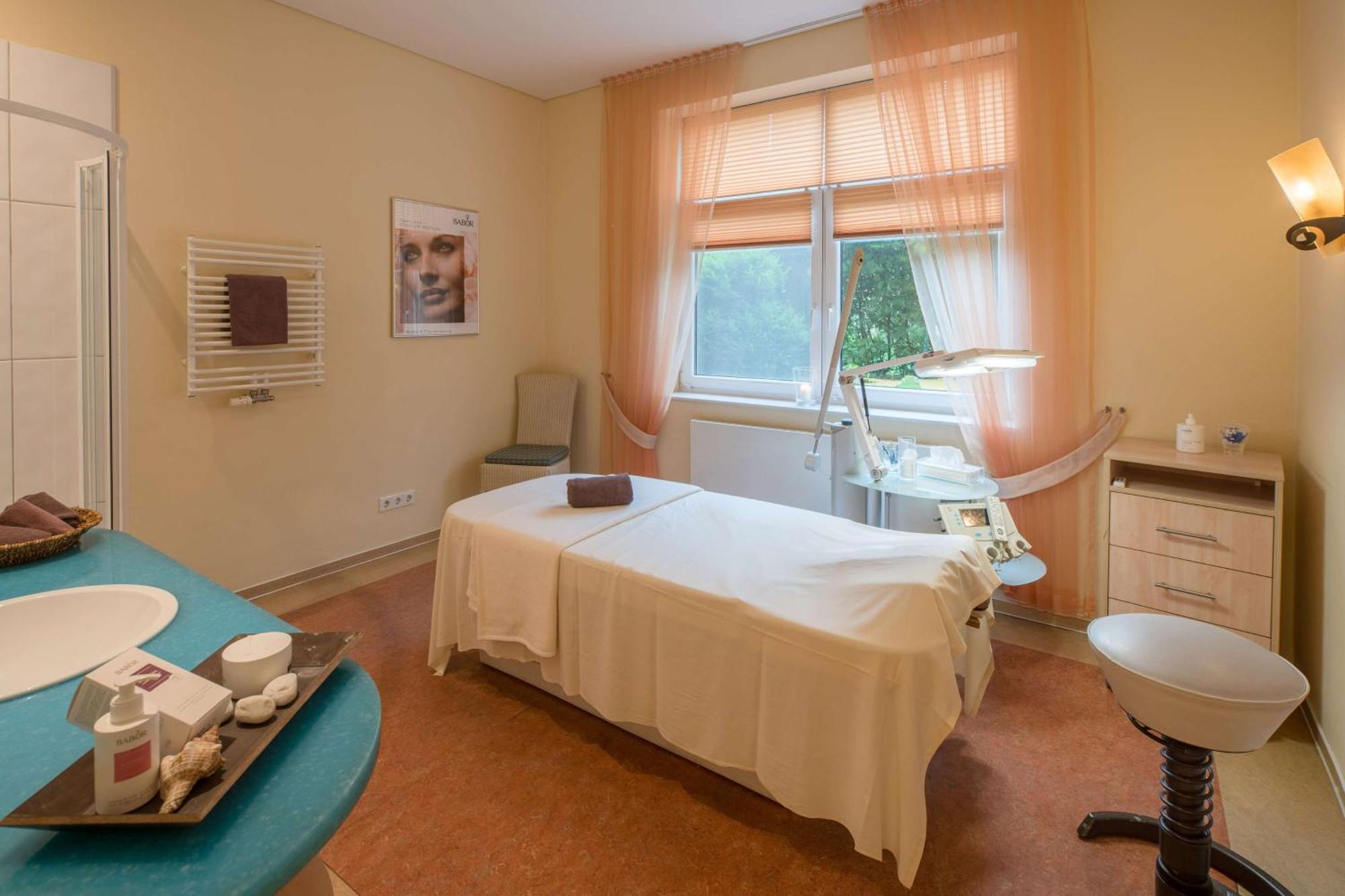 Best Western Premier Castanea Resort Hotel Adendorf Bagian luar foto