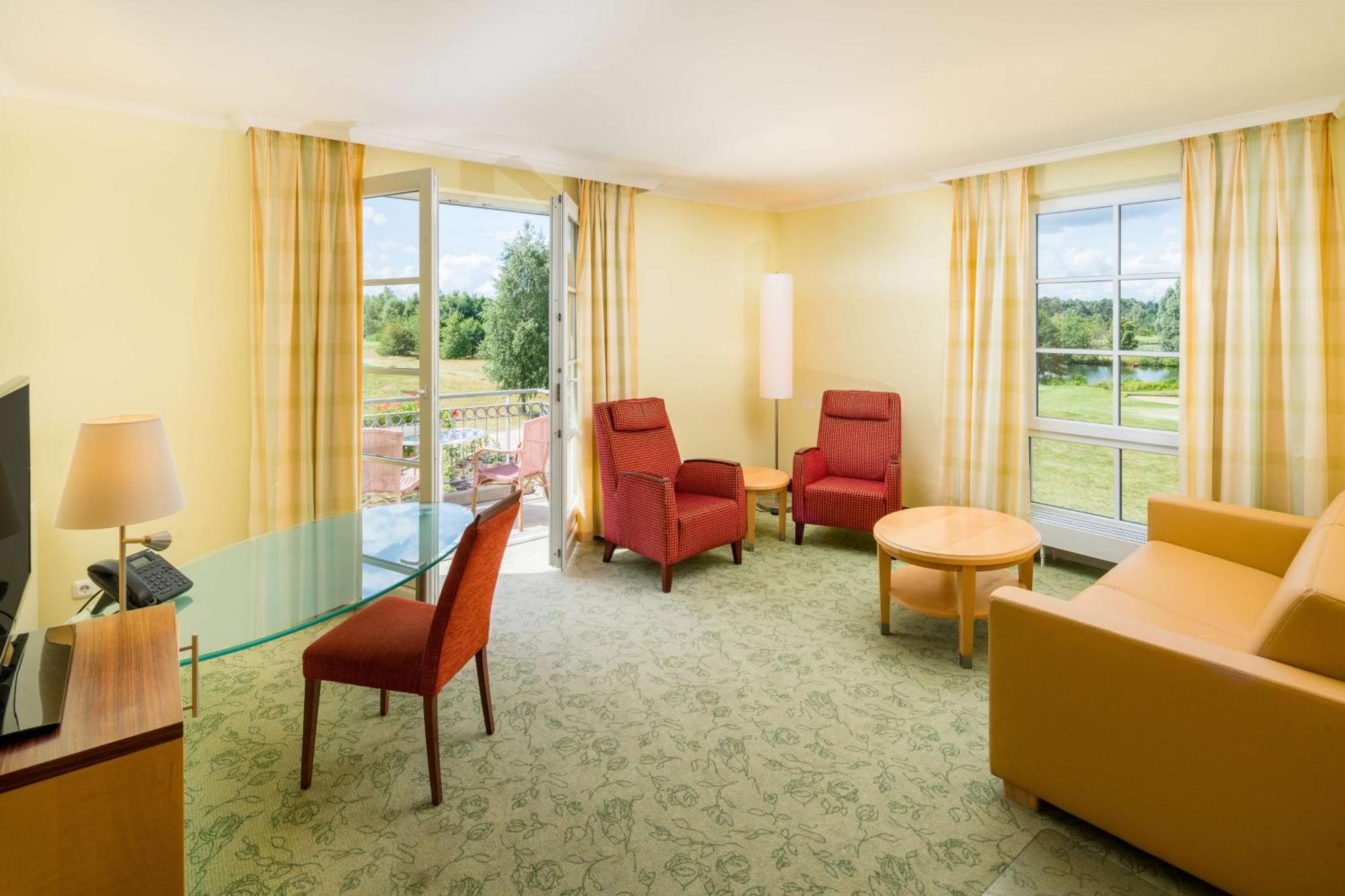 Best Western Premier Castanea Resort Hotel Adendorf Bagian luar foto
