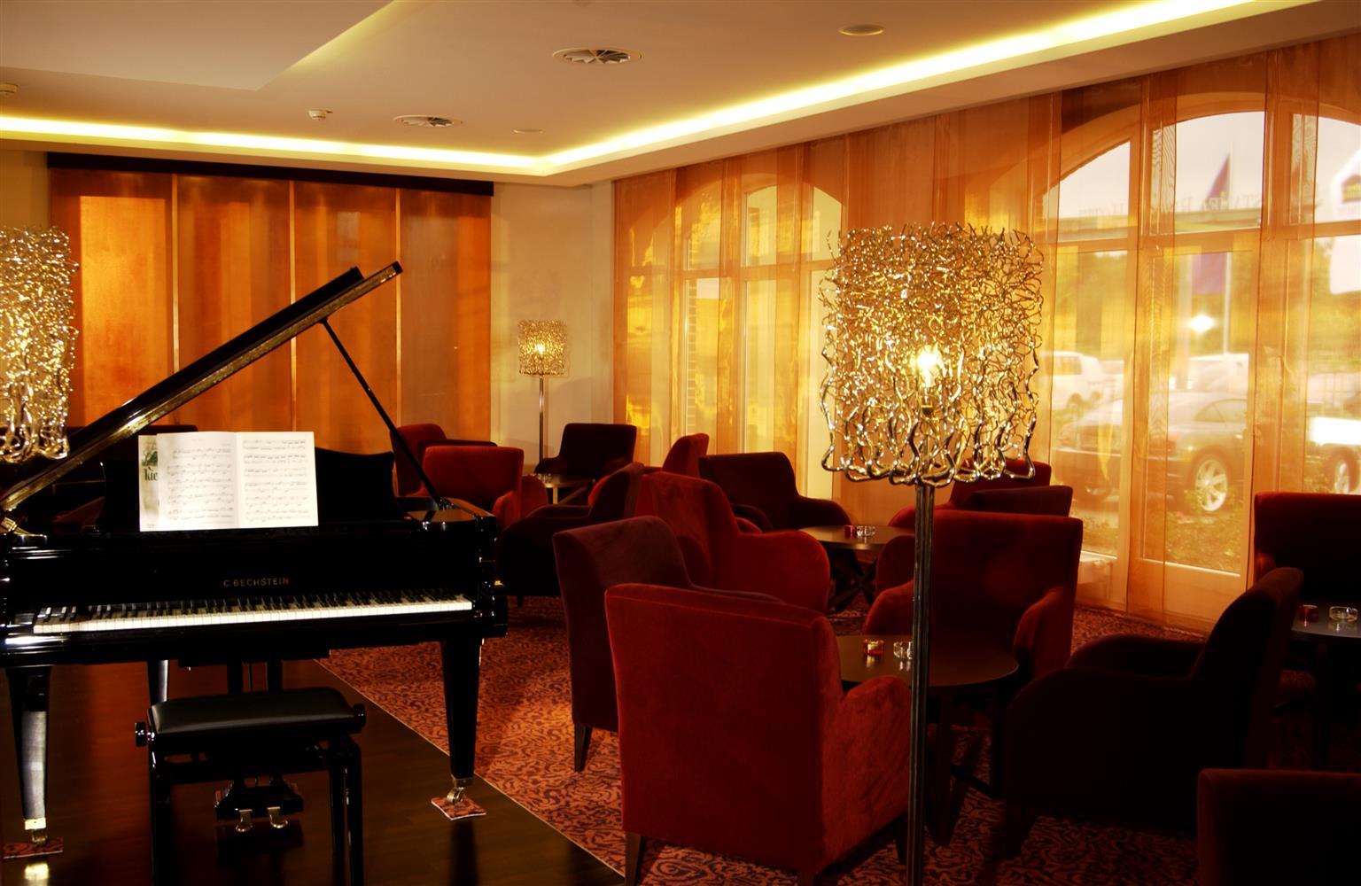 Best Western Premier Castanea Resort Hotel Adendorf Bagian luar foto