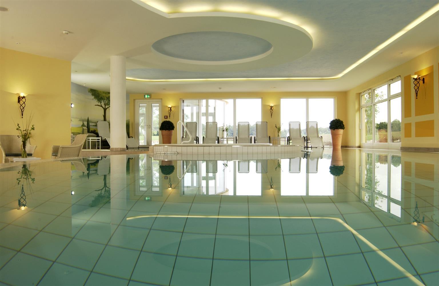 Best Western Premier Castanea Resort Hotel Adendorf Bagian luar foto